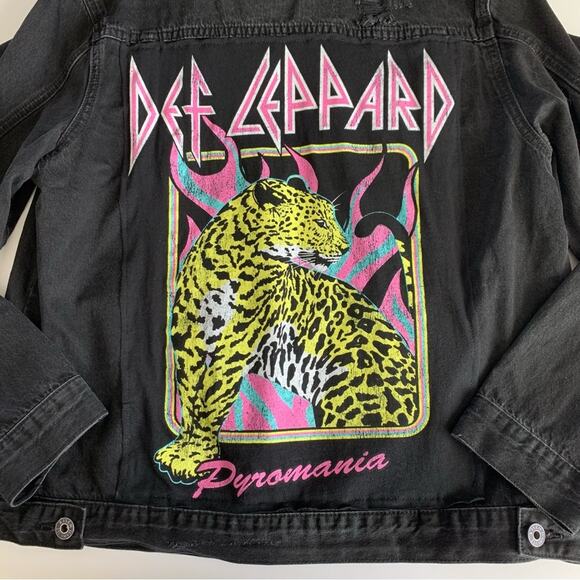 Via Penny Lane Reworked Apparel Def Leppard Custom Distressed Black Denim Jacket - Picture 8 of 11